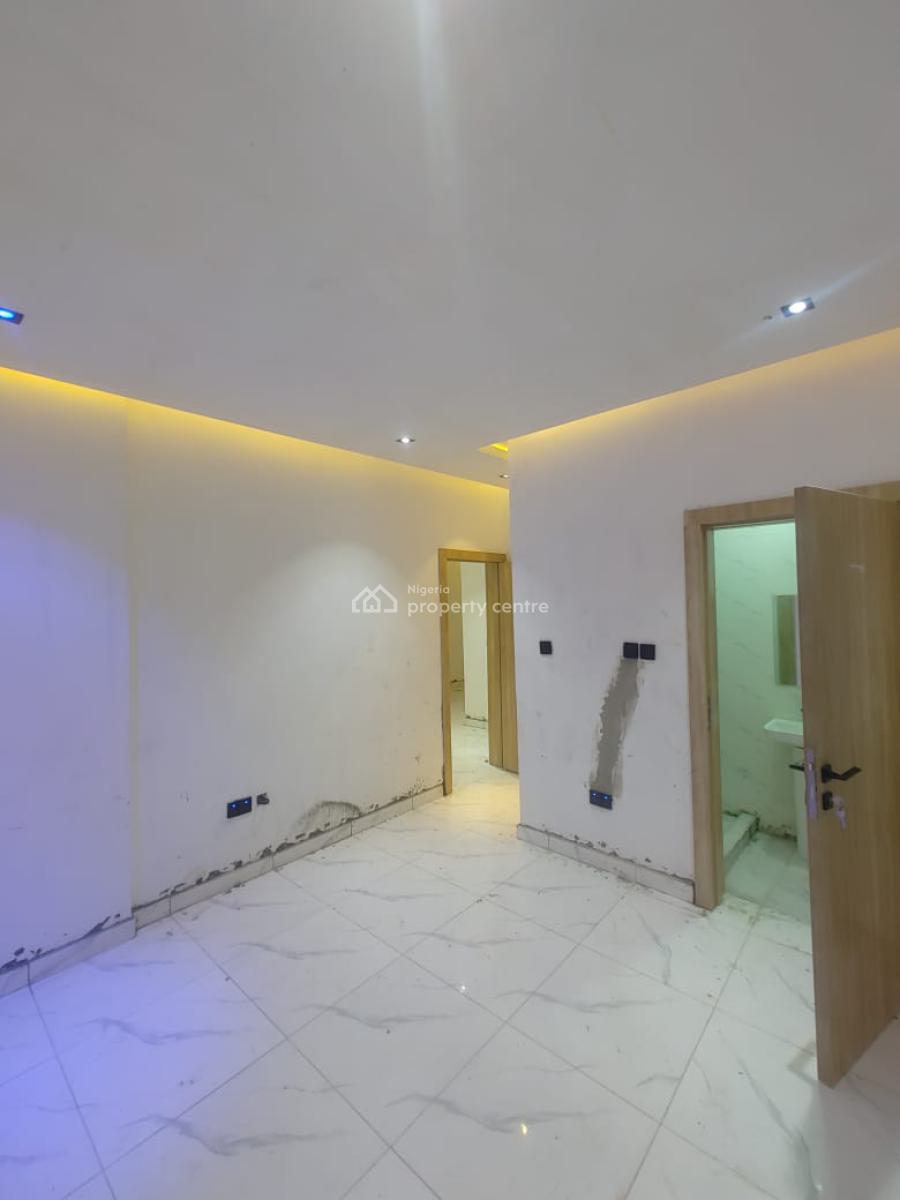 New 2 Bedroom All En-suite Apartment in a Coded Estate, Peninsular Gardens Estate, Sangotedo, Ajah, Lagos, Flat / Apartment for Rent