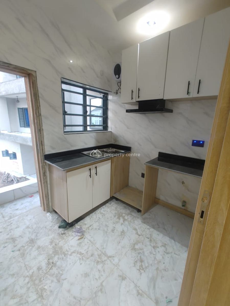 New 2 Bedroom All En-suite Apartment in a Coded Estate, Peninsular Gardens Estate, Sangotedo, Ajah, Lagos, Flat / Apartment for Rent