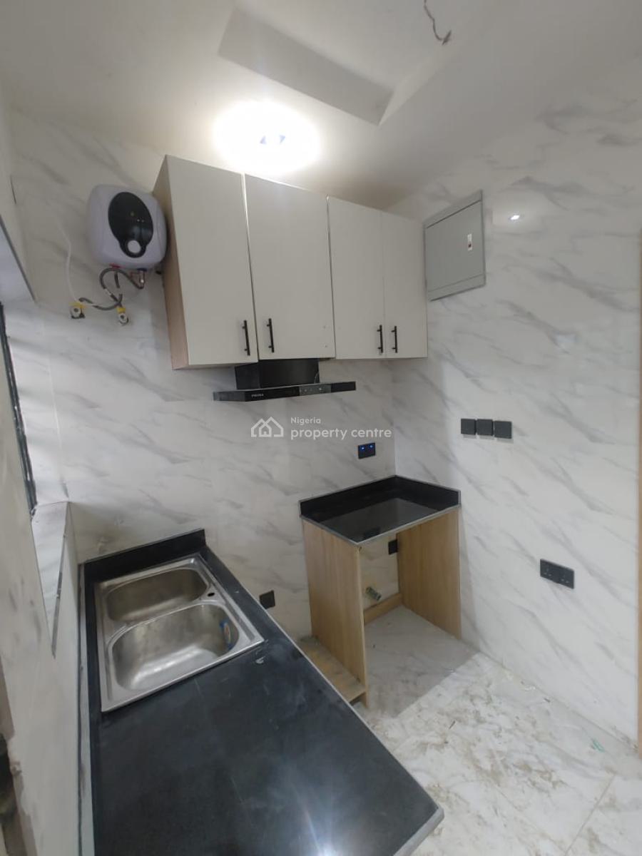 New 2 Bedroom All En-suite Apartment in a Coded Estate, Peninsular Gardens Estate, Sangotedo, Ajah, Lagos, Flat / Apartment for Rent