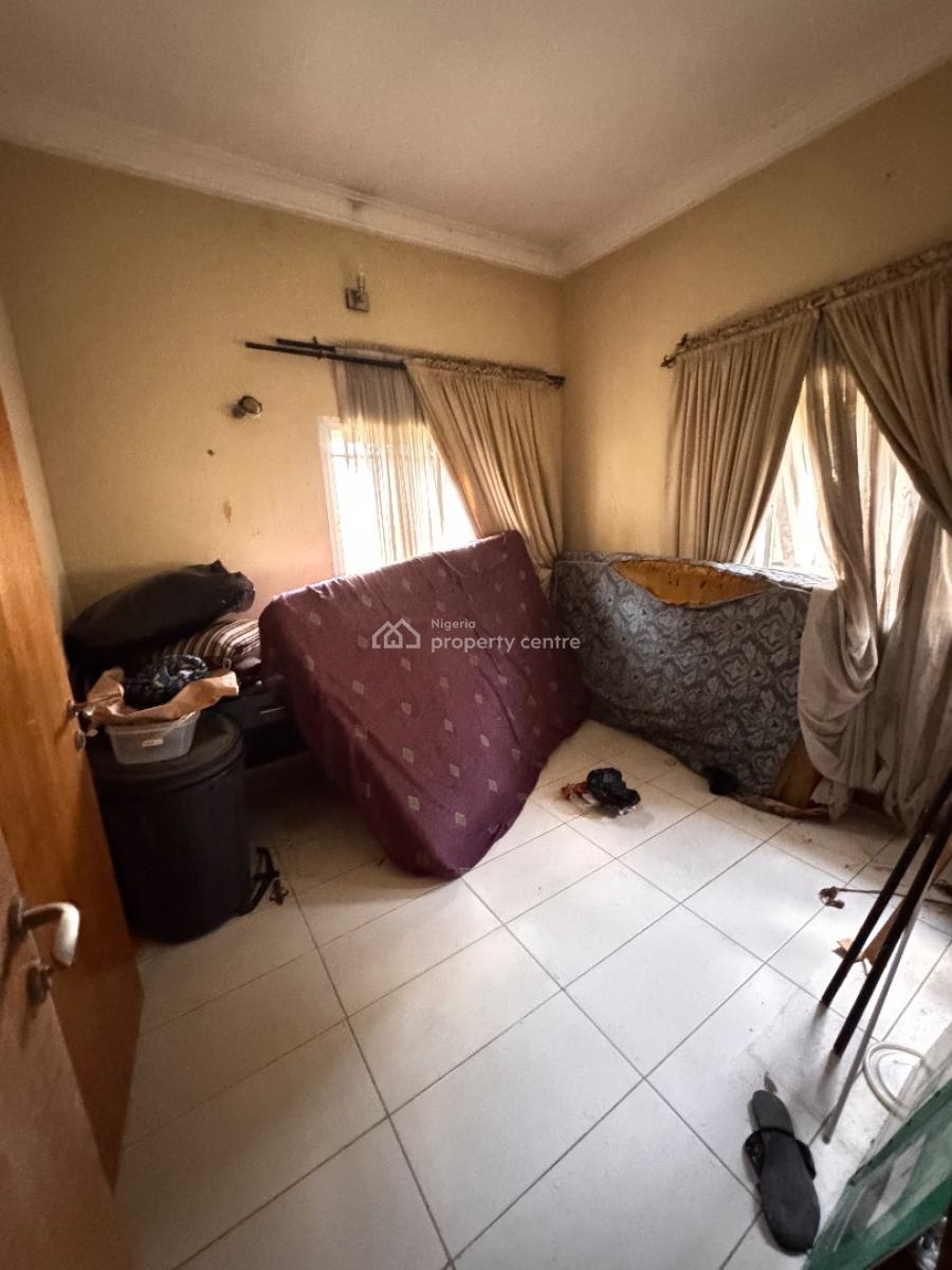 Moderately Used 4 Bedroom Home in a Decent Neighborhood, Osapa, Lekki, Lagos, Semi-detached Duplex for Sale
