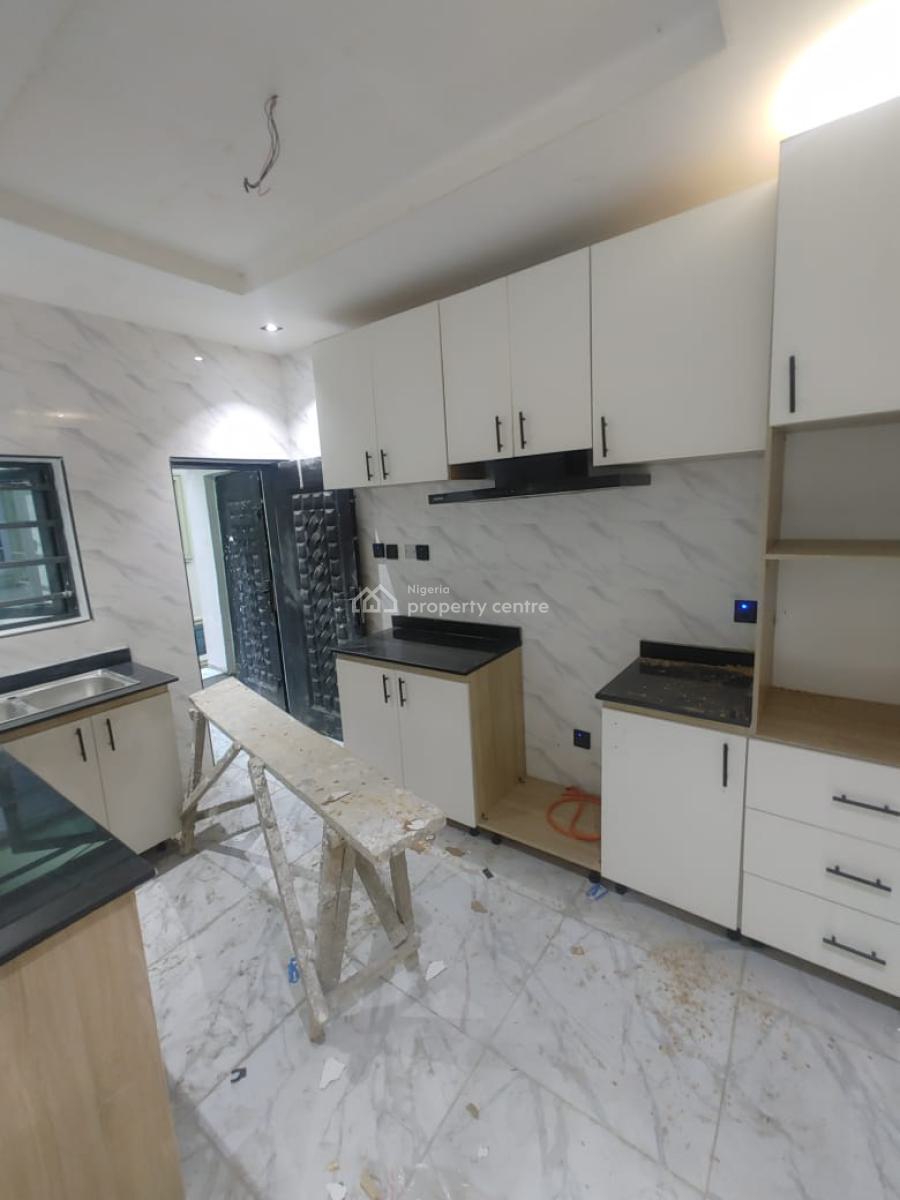 New and Spaciously Built 3 Bedroom All En-suite Flat, Peninsula Garden Estate, Sangotedo, Ajah, Lagos, Flat / Apartment for Rent