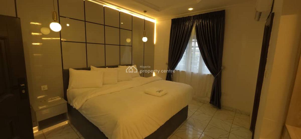 2 Bedroom Apartment, Akowonjo, Alimosho, Lagos, Flat / Apartment Short Let