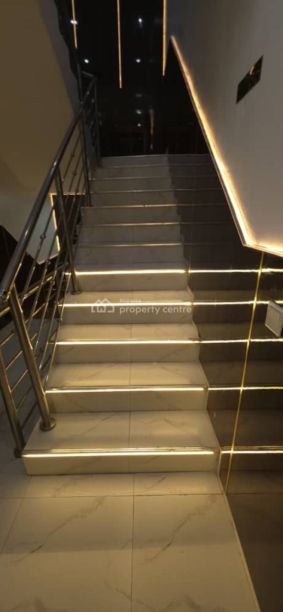 2 Bedroom Apartment, Akowonjo, Alimosho, Lagos, Flat / Apartment Short Let