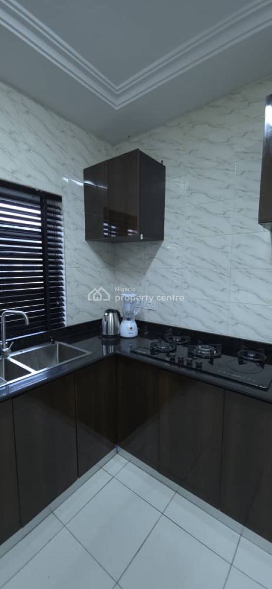 2 Bedroom Apartment, Akowonjo, Alimosho, Lagos, Flat / Apartment Short Let