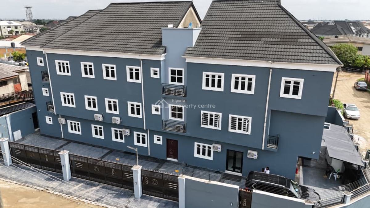 2 Bedroom Apartment, Akowonjo, Alimosho, Lagos, Flat / Apartment Short Let