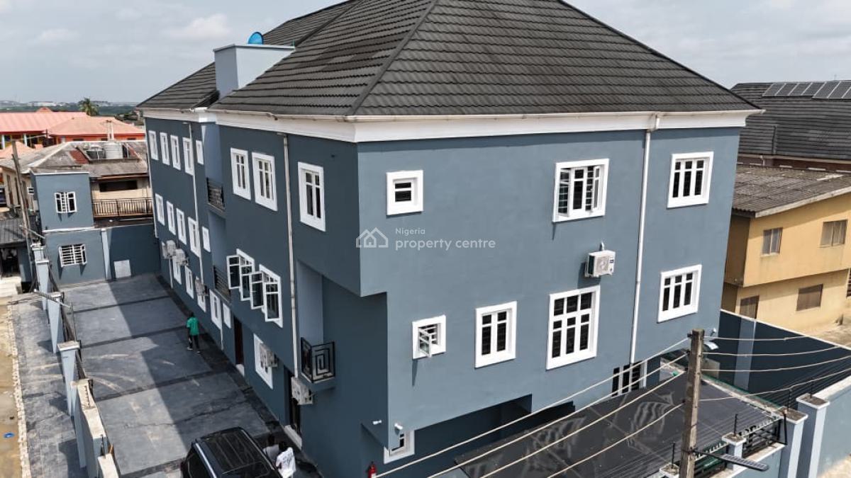 2 Bedroom Apartment, Akowonjo, Alimosho, Lagos, Flat / Apartment Short Let