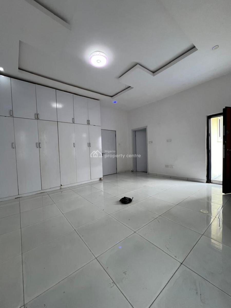 1 Bedroom Apartment, Ikota, Lekki, Lagos, Flat / Apartment for Rent