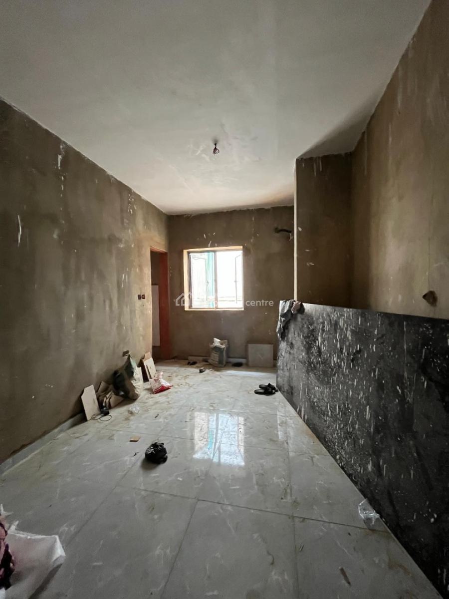 a Well Built 3 Bedroom Apartment, Surulere, Lagos, Flat / Apartment for Sale