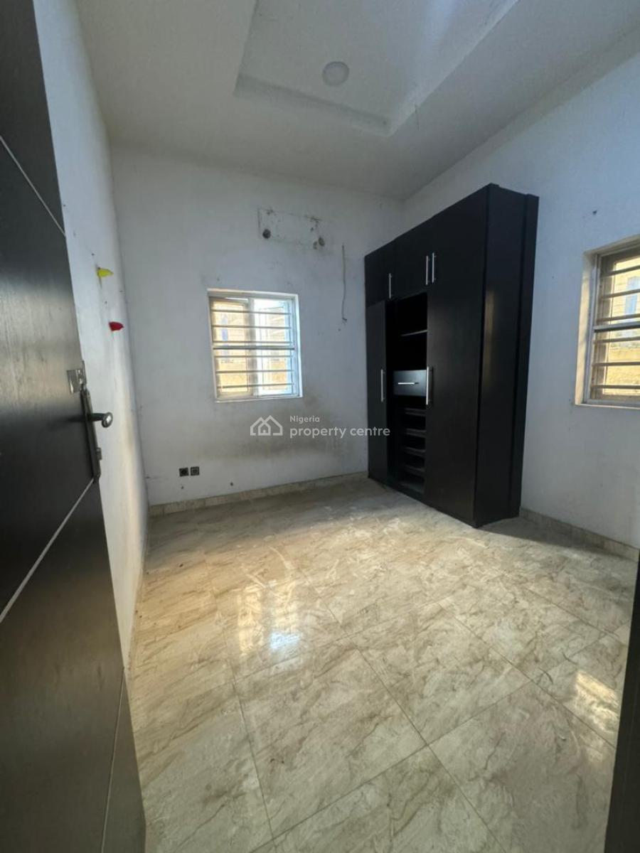 Spacious & Well Maintained 5 Bedroom Fully Detached Duplex +bq, Chevron, Lekki, Lagos, Detached Duplex for Rent