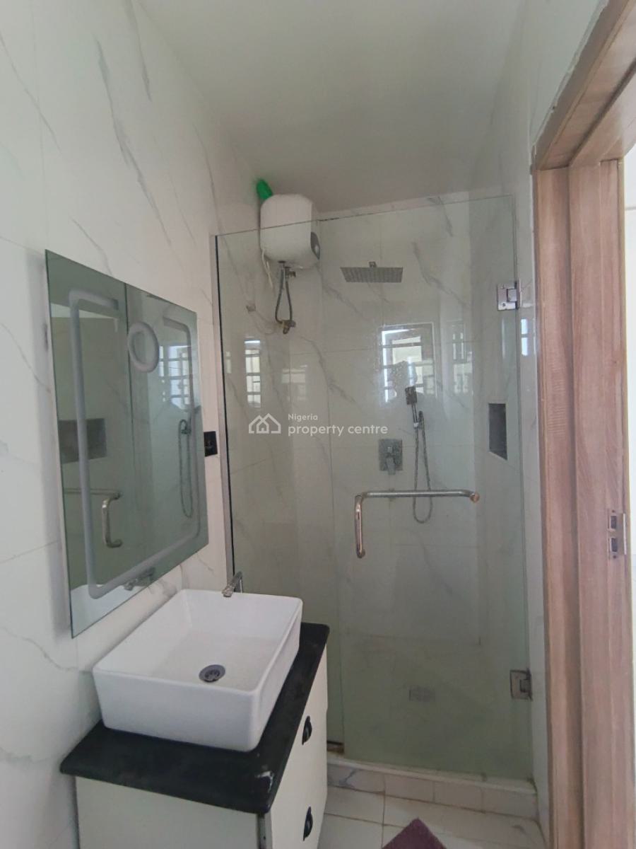 a 2 Bedroom Flat, Ologolo, Lekki, Lagos, Flat / Apartment for Rent