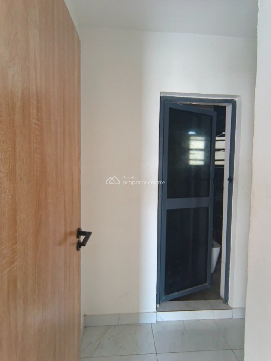 a 2 Bedroom Flat, Ologolo, Lekki, Lagos, Flat / Apartment for Rent