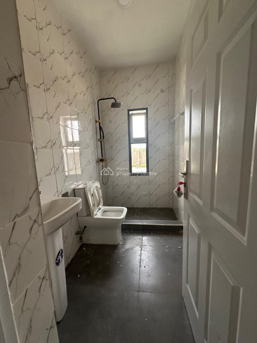 4-bedroom Apartment with a Room Bq, Wuye, Abuja, House for Rent