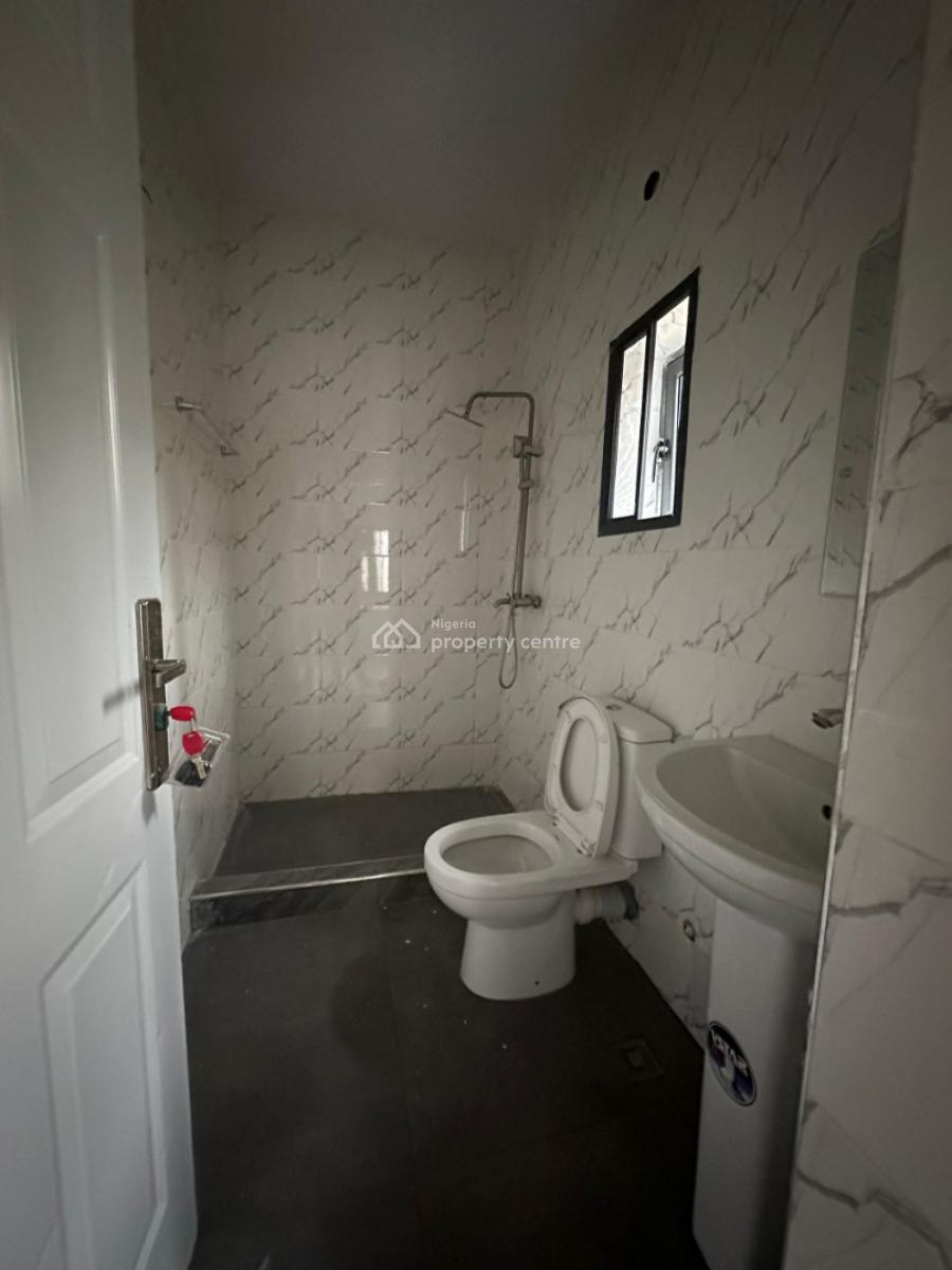 4-bedroom Apartment with a Room Bq, Wuye, Abuja, House for Rent