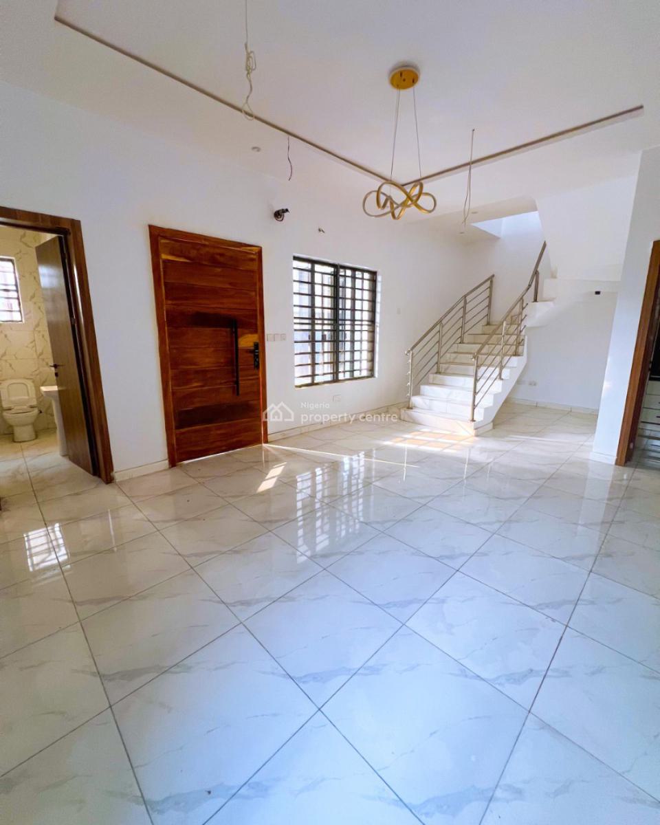 Luxury 4 Bedrooms with Excellent Facilities, Victoria Crest 2, Lekki, Lagos, Terraced Duplex for Rent