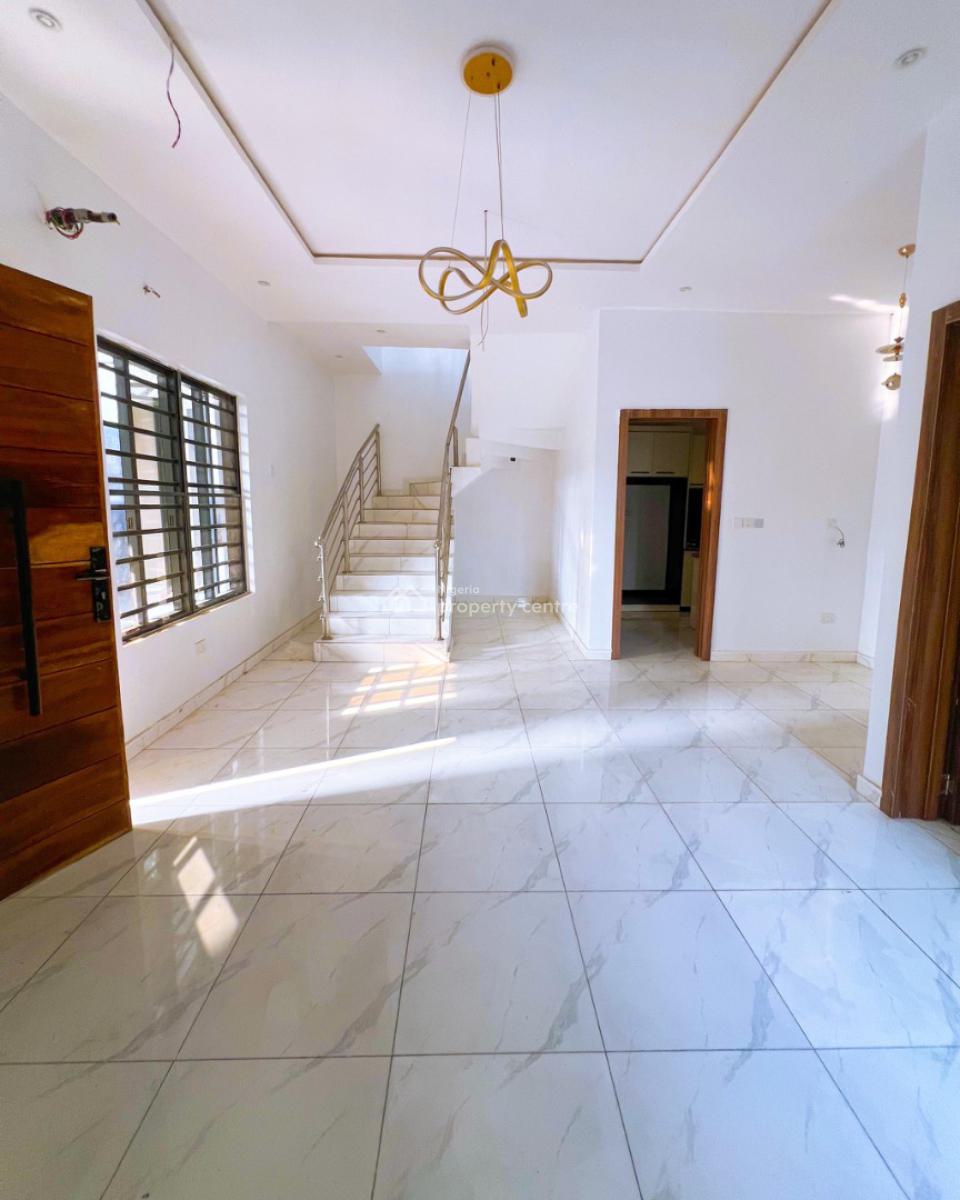 Luxury 4 Bedrooms with Excellent Facilities, Victoria Crest 2, Lekki, Lagos, Terraced Duplex for Rent