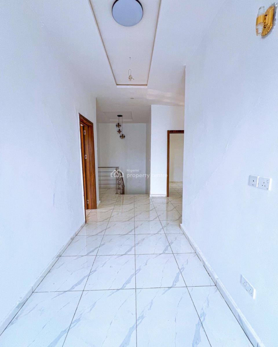 Luxury 4 Bedrooms with Excellent Facilities, Victoria Crest 2, Lekki, Lagos, Terraced Duplex for Rent