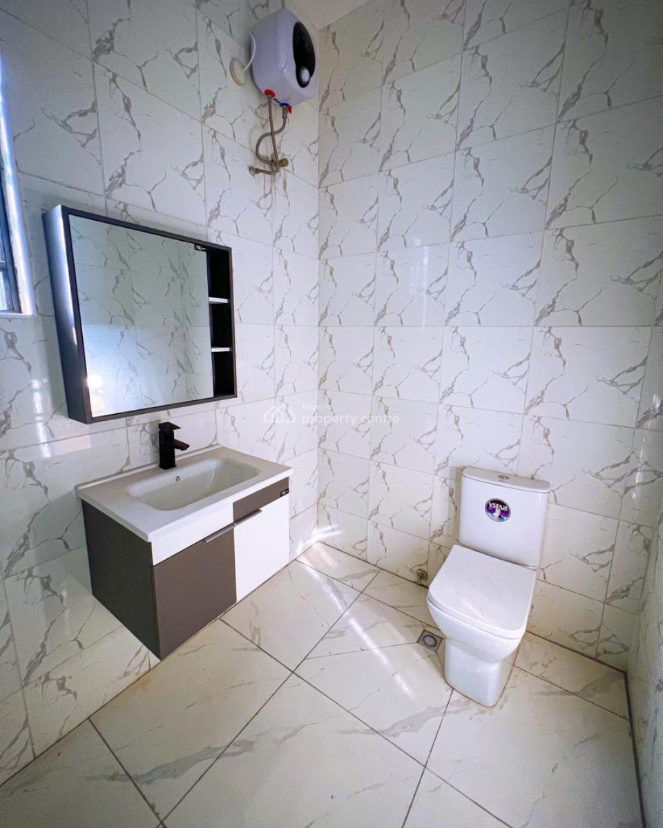 Luxury 4 Bedrooms with Excellent Facilities, Victoria Crest 2, Lekki, Lagos, Terraced Duplex for Rent