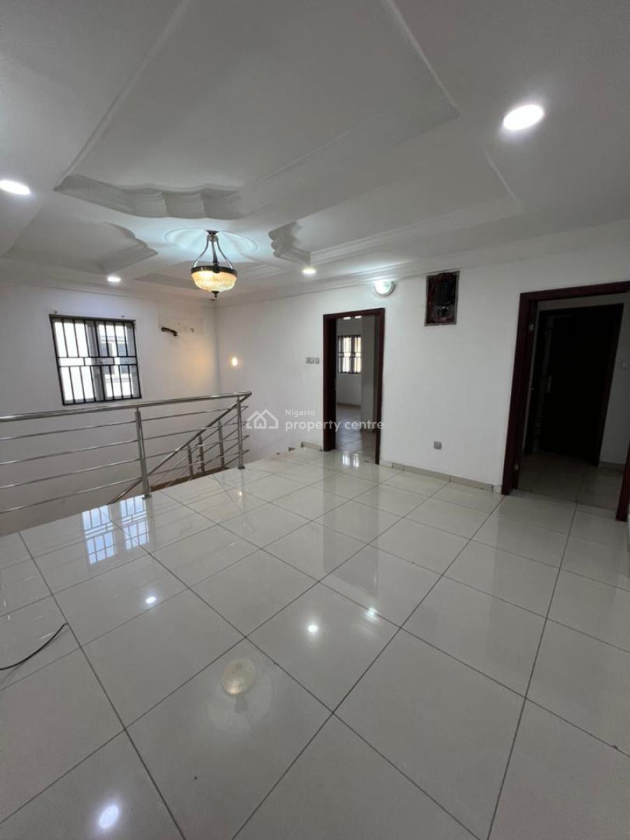 Neatly Used 4 Bedroom Semi Detached 2 Years Required, Lekki Phase 1, Lekki, Lagos, Semi-detached Duplex for Rent