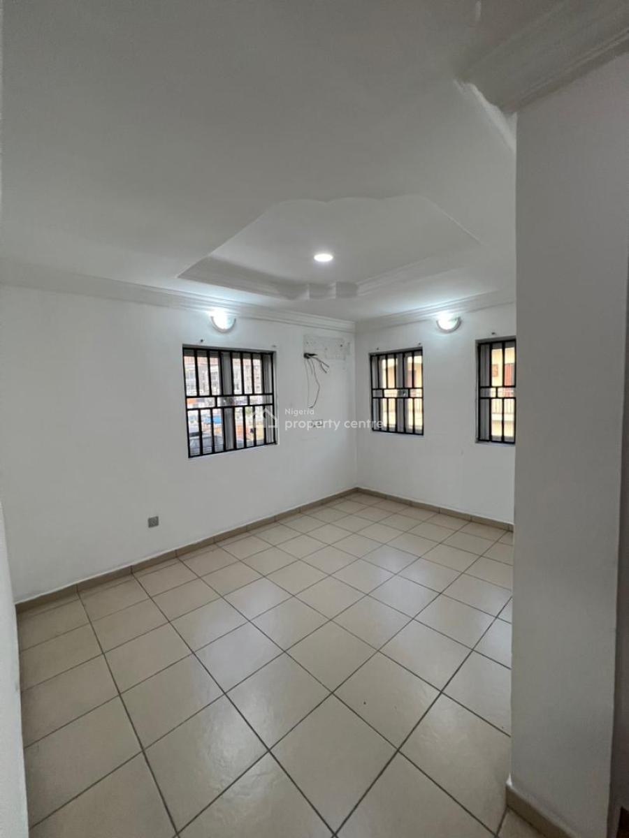 Neatly Used 4 Bedroom Semi Detached 2 Years Required, Lekki Phase 1, Lekki, Lagos, Semi-detached Duplex for Rent