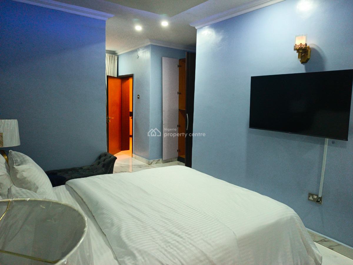 Luxurious 3-bedroom Terrace Serviced Apartment, Roxton Terrace, 8 Ojomu Road, Ikoyi, Lagos, Terraced Duplex Short Let