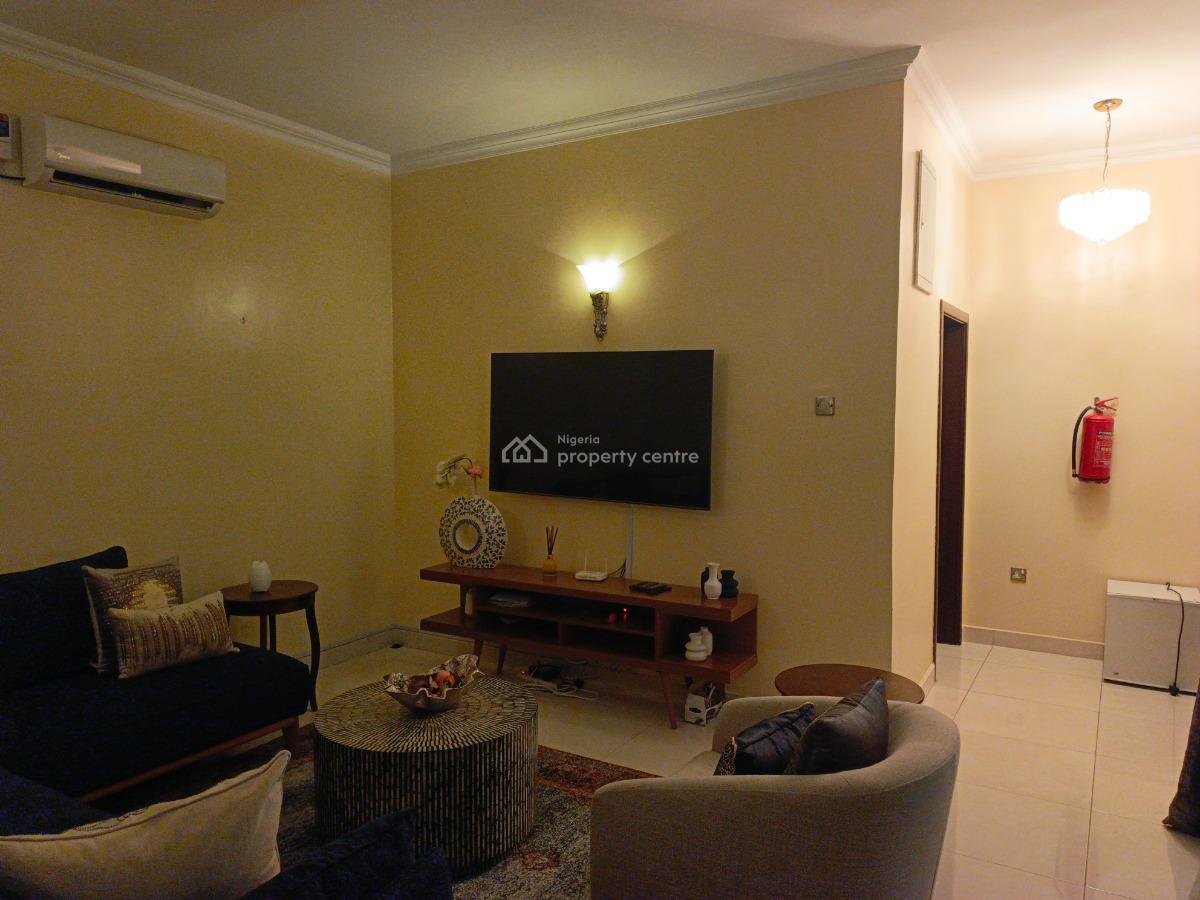 Luxurious 3-bedroom Terrace Serviced Apartment, Roxton Terrace, 8 Ojomu Road, Ikoyi, Lagos, Terraced Duplex Short Let