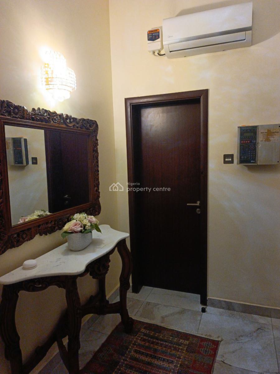 Luxurious 3-bedroom Terrace Serviced Apartment, Roxton Terrace, 8 Ojomu Road, Ikoyi, Lagos, Terraced Duplex Short Let