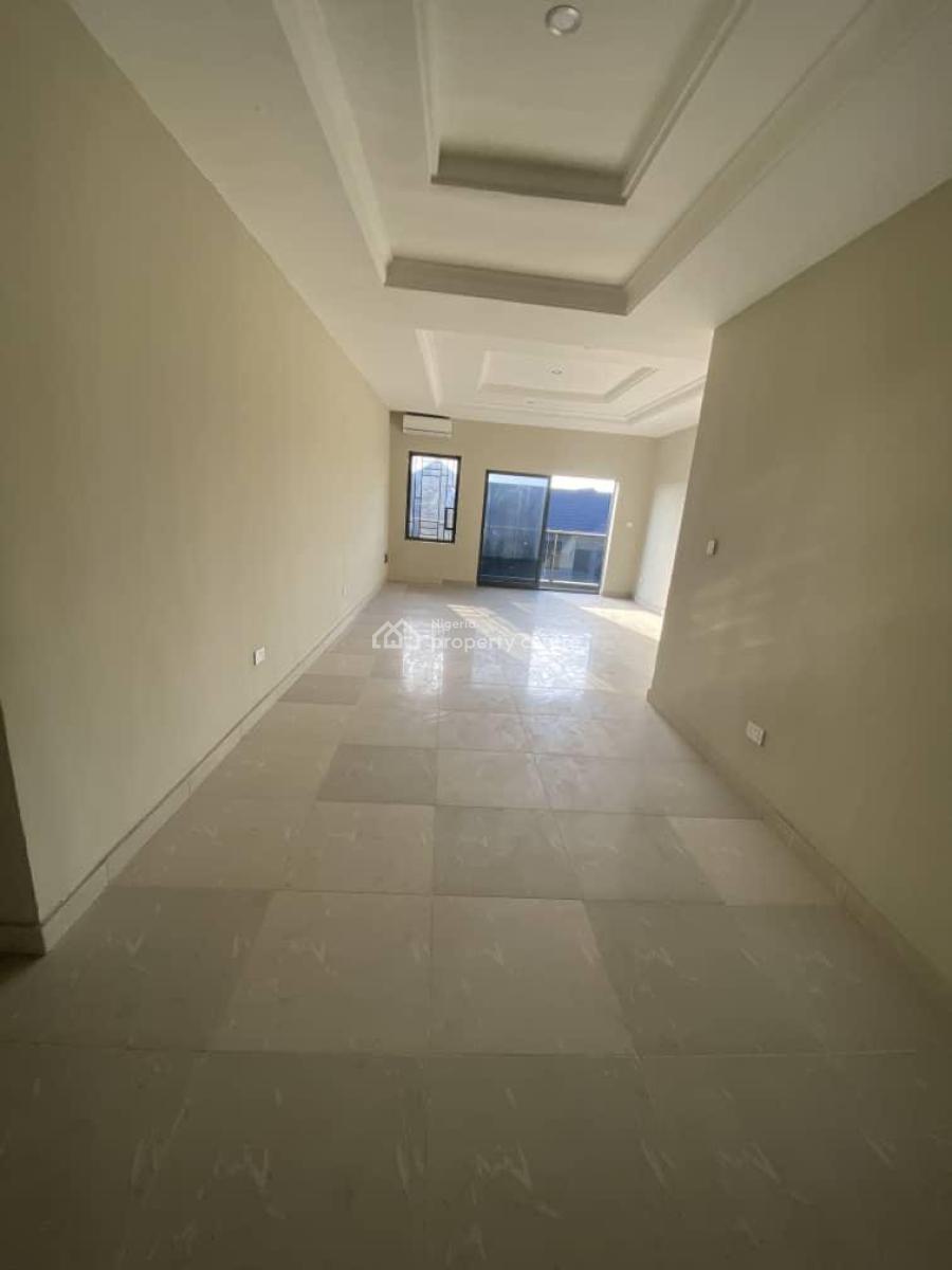 Specious 3 Bedroom Apartment Is Available, Lekki County, Lekki, Lagos, Terraced Duplex for Rent