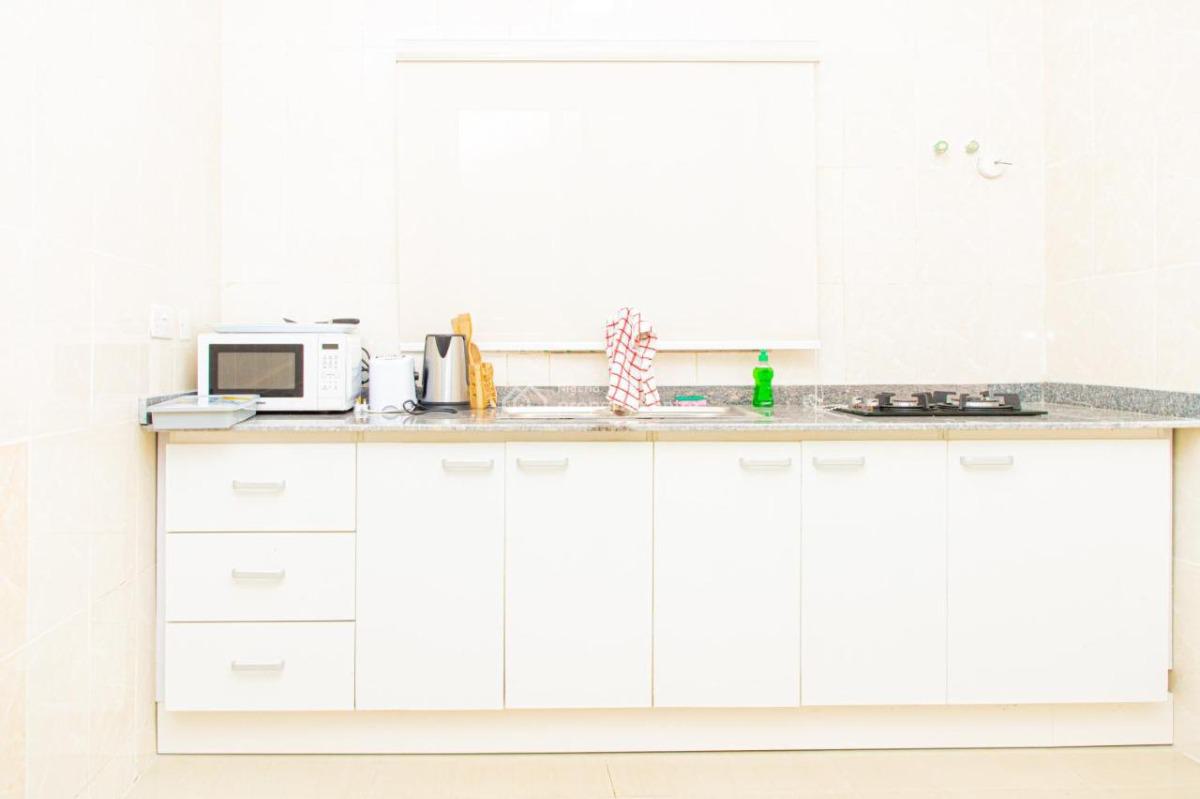 Heristays Novara 2 Bedroom Apartment, New Road, Elegushi, Ilasan, Lekki, Lagos, Flat / Apartment Short Let