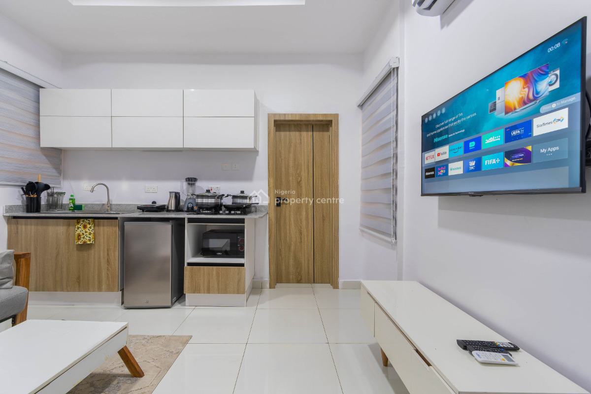 Heristays Perugia 1 Bedroom Apartment, Patience Olukayode Close, Lekki Phase 1, Lekki, Lagos, Flat / Apartment Short Let
