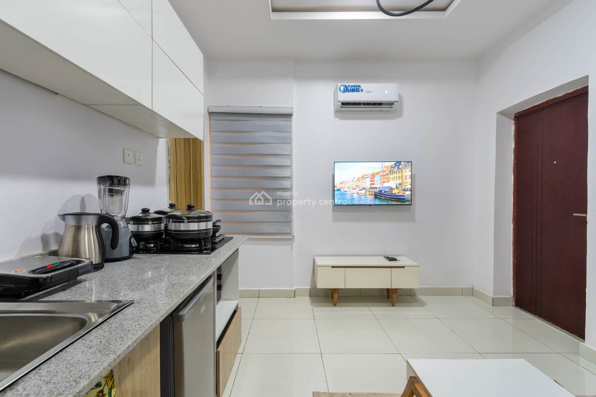 Heristays Perugia 1 Bedroom Apartment, Patience Olukayode Close, Lekki Phase 1, Lekki, Lagos, Flat / Apartment Short Let