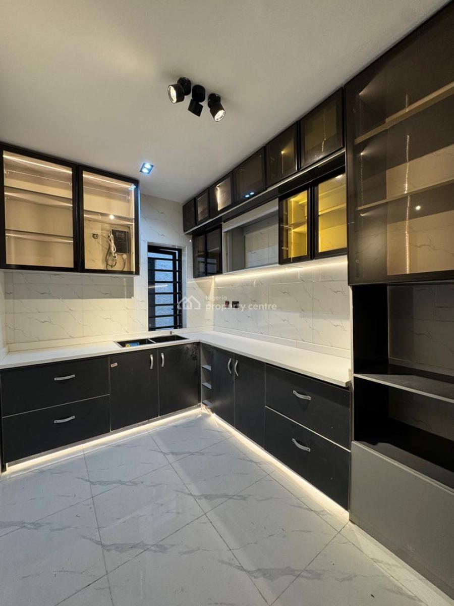 Magnificent 5 Bedrooms with a Private Rooftop Pool, Gym & Cinema, Lekki, Lagos, Detached Duplex for Sale