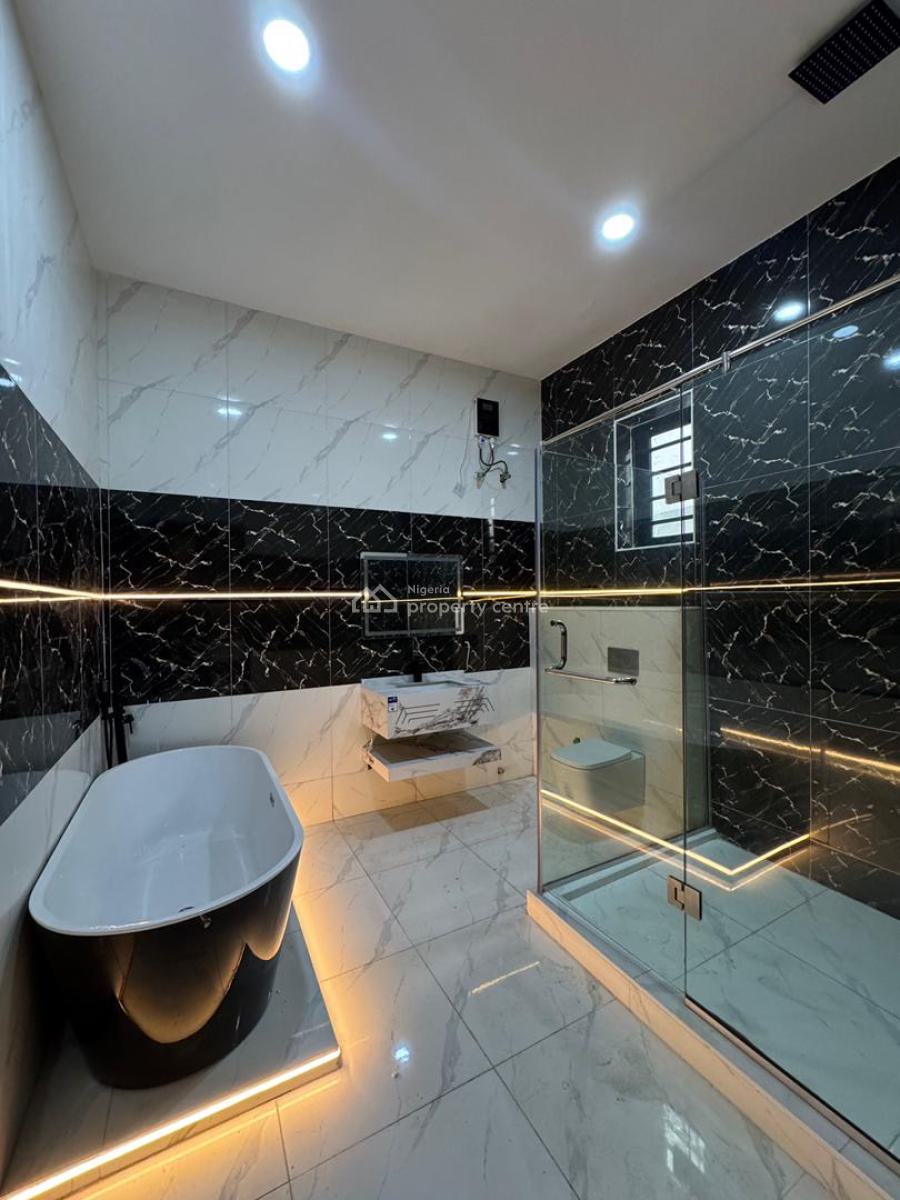 Magnificent 5 Bedrooms with a Private Rooftop Pool, Gym & Cinema, Lekki, Lagos, Detached Duplex for Sale