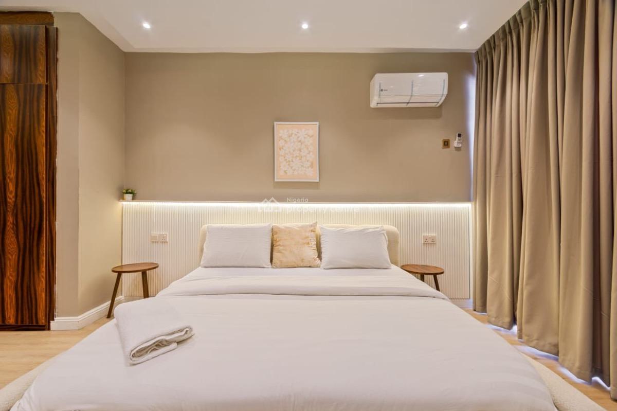 Luxury Two Bedroom with Pool, Snooker Table and Water Front, Lekki Phase 1, Lekki, Lagos, Flat / Apartment Short Let