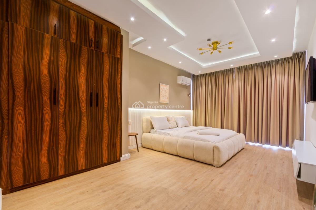 Luxury Two Bedroom with Pool, Snooker Table and Water Front, Lekki Phase 1, Lekki, Lagos, Flat / Apartment Short Let