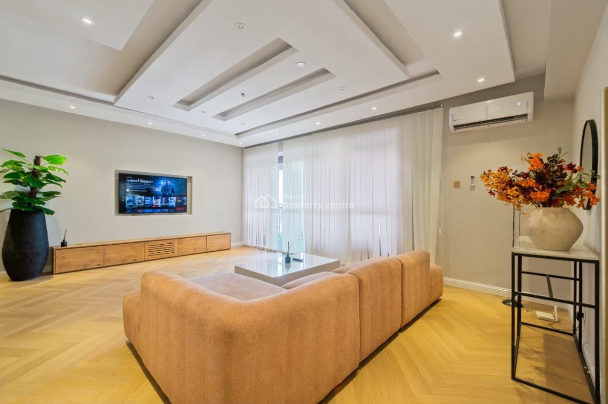 Luxury Two Bedroom with Pool, Snooker Table and Water Front, Lekki Phase 1, Lekki, Lagos, Flat / Apartment Short Let