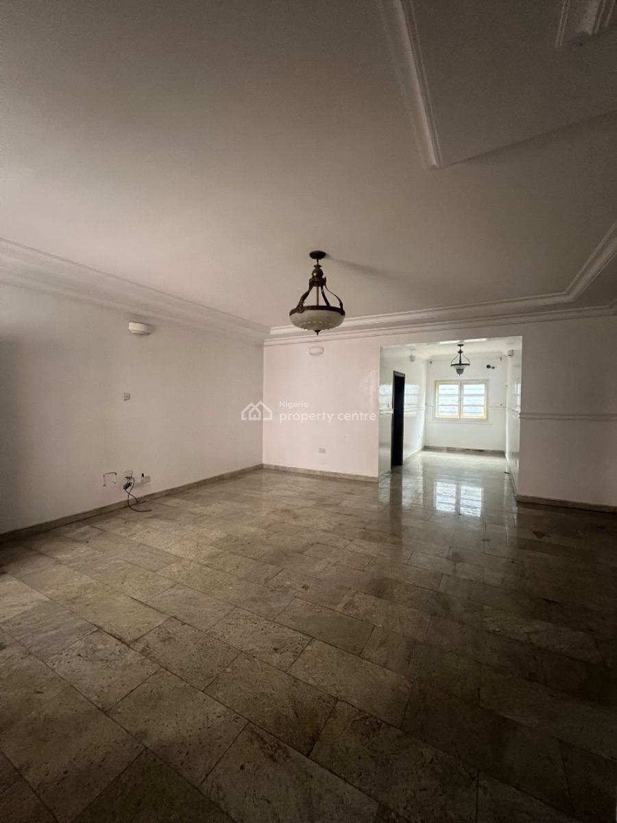 Well Maintained, 3 Bedroom Apartment, Osapa, Lekki, Lagos, Flat / Apartment for Rent