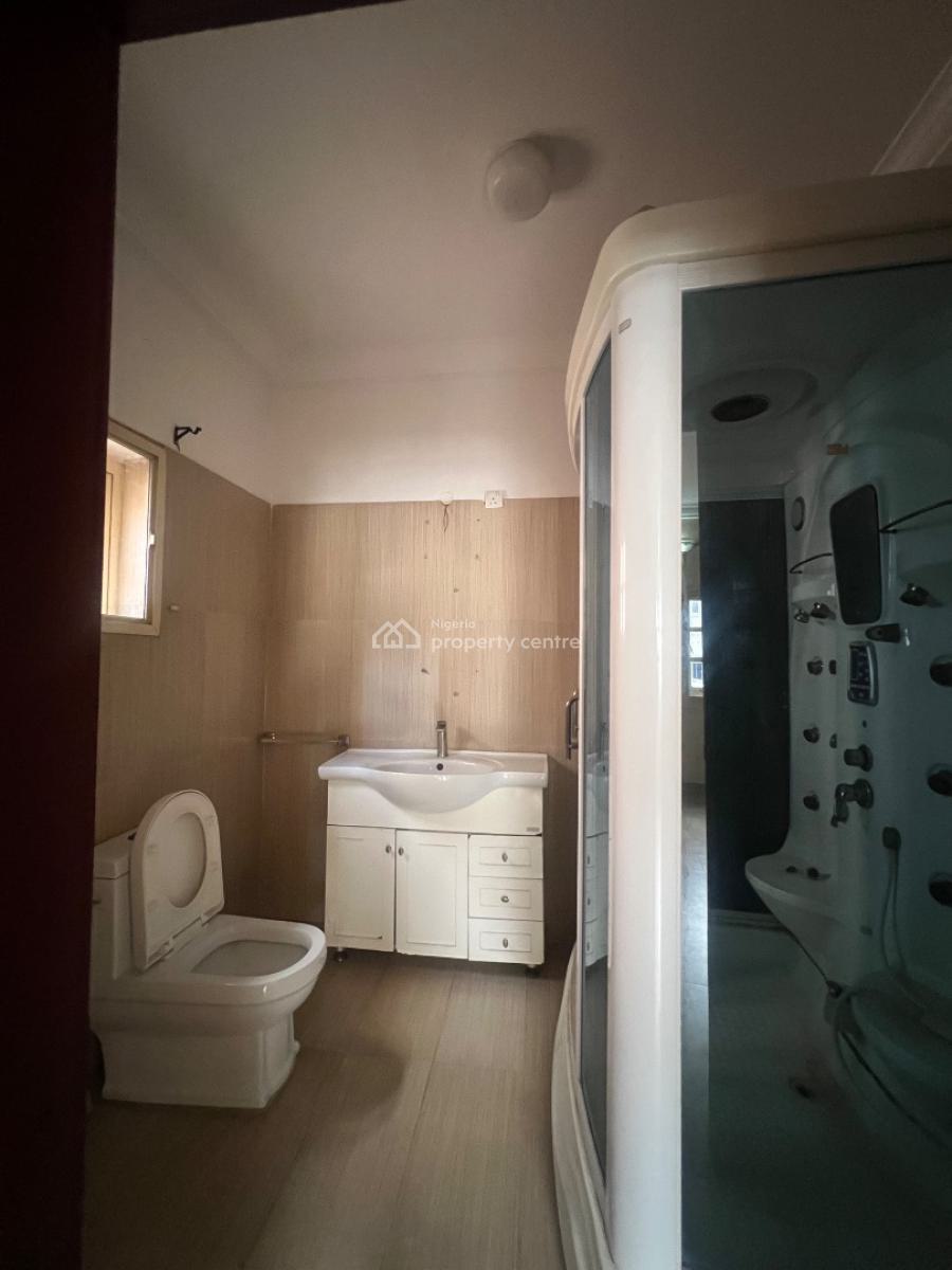 Well Maintained, 3 Bedroom Apartment, Osapa, Lekki, Lagos, Flat / Apartment for Rent