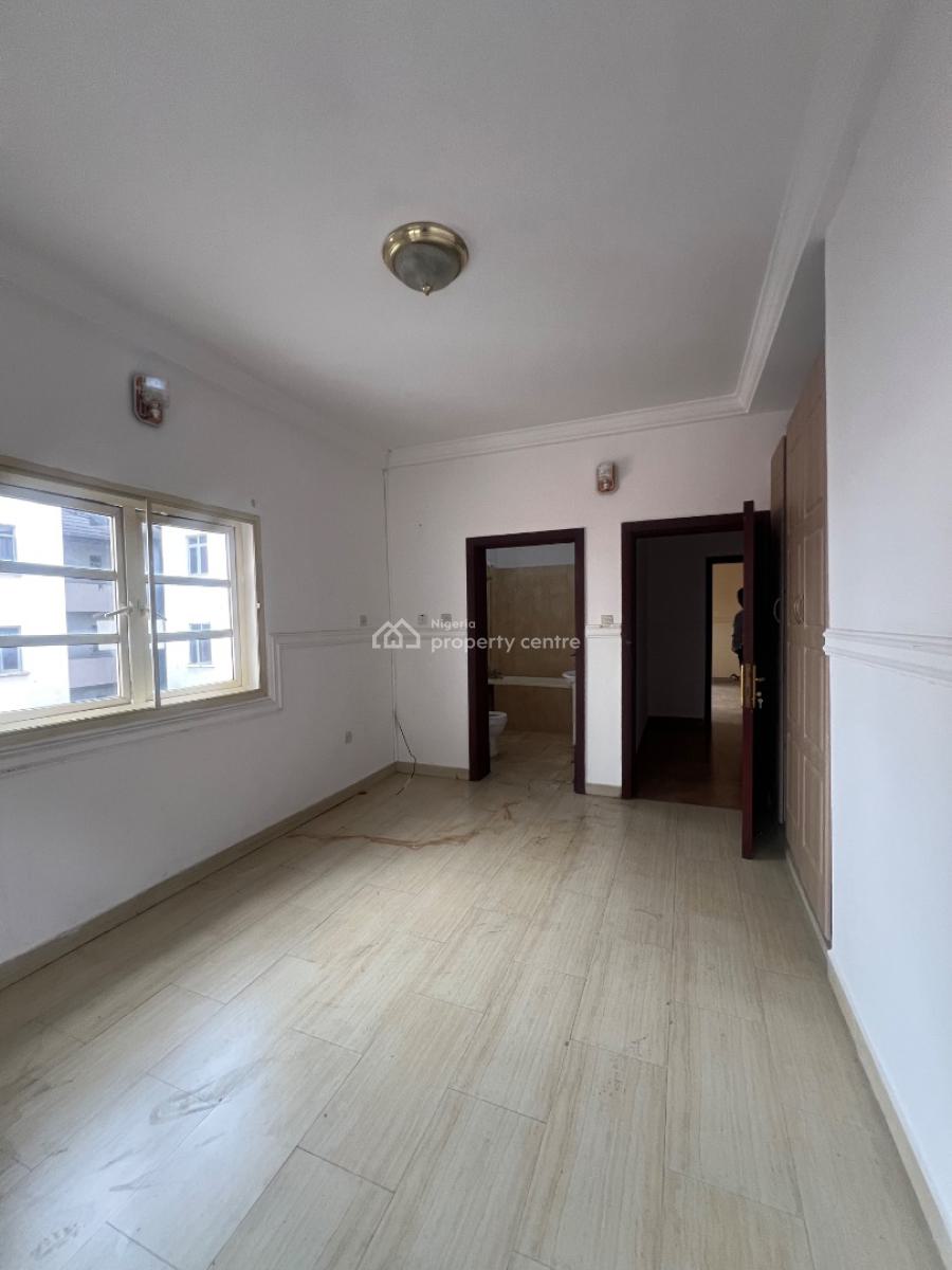 Well Maintained, 3 Bedroom Apartment, Osapa, Lekki, Lagos, Flat / Apartment for Rent