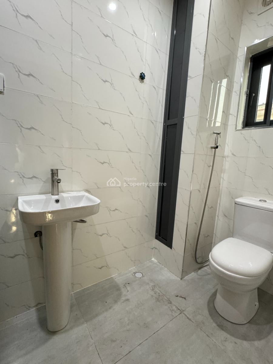 Two Bedroom Apartment, Jemi Court Residence, Bishop Street, Surulere, Lagos, Flat / Apartment Short Let