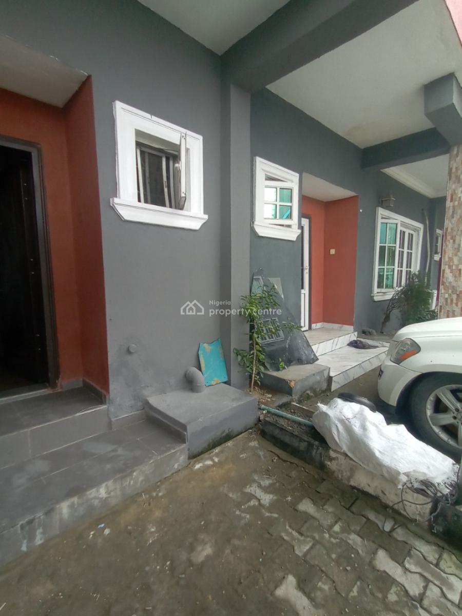 Well Maintained 2 Bedroom Flat Upstairs, Chevron Alternative Route, Lekki, Lagos, Flat / Apartment for Rent