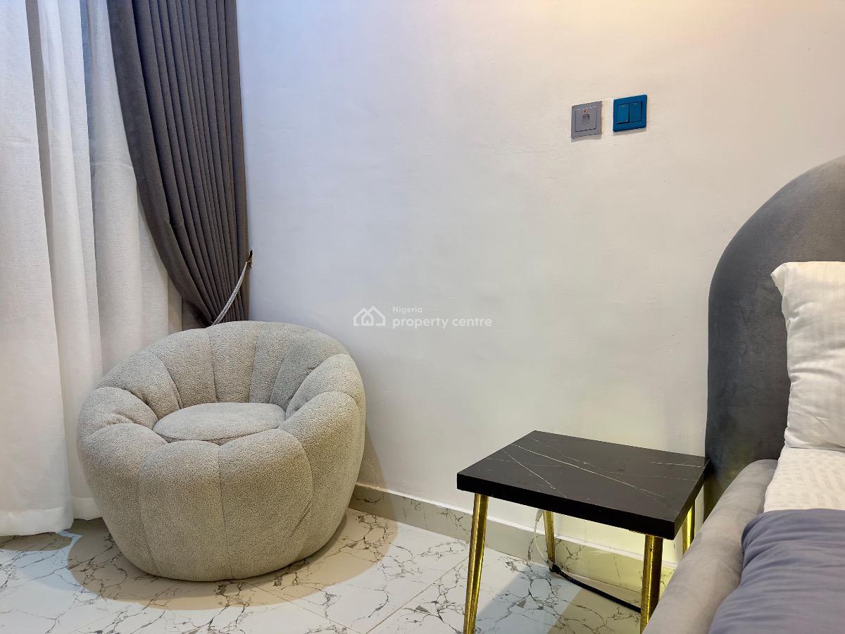1 Bedroom Apartment in a Secured Estate, Off Fola Osibo, Lekki Phase 1, Lekki, Lagos, Flat / Apartment Short Let