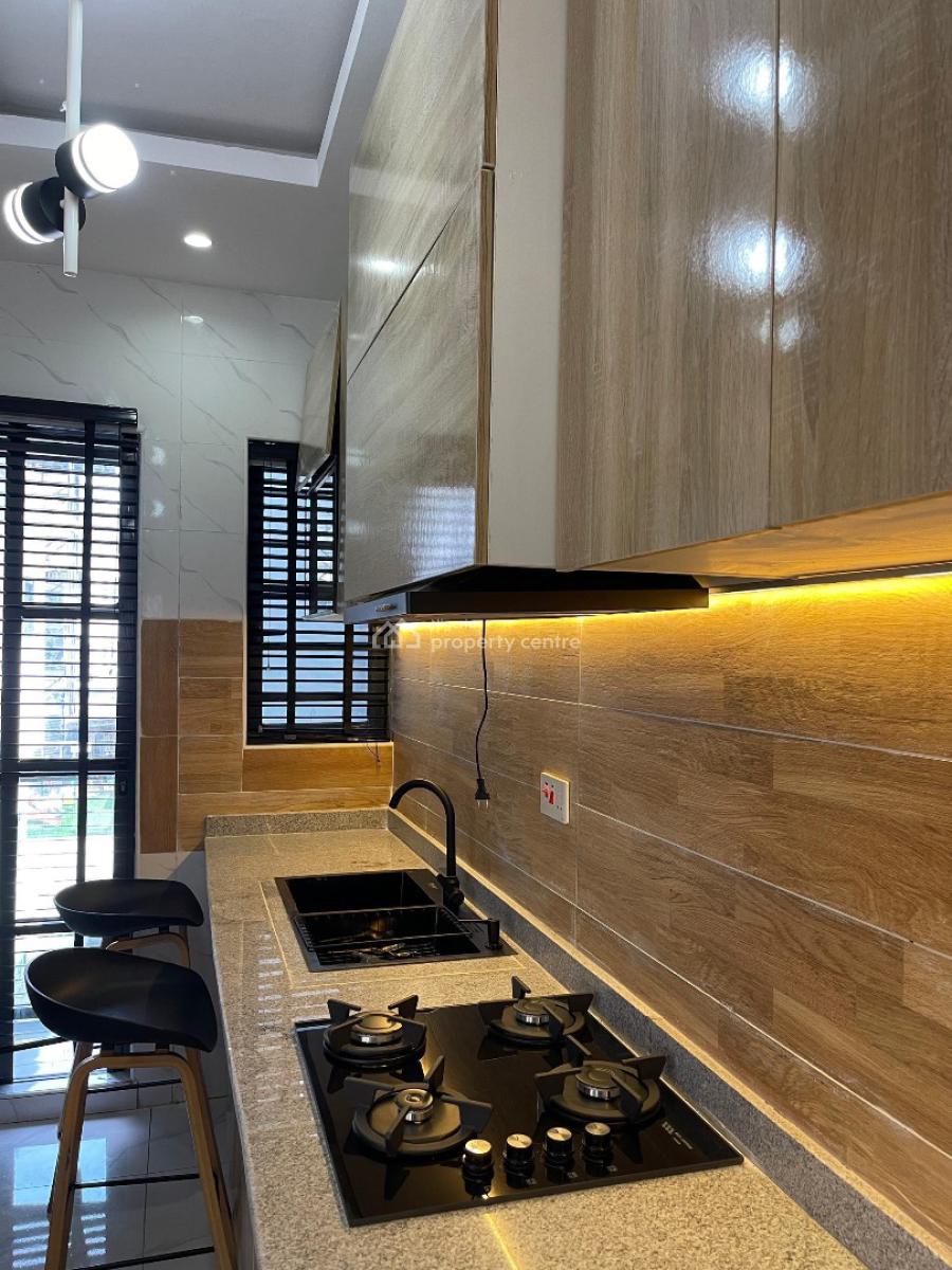 New in! Luxury & Cozy Living: Our Chic 1-bedroom Apartment with 24/7 P, Lekki Phase 1, Lekki, Lagos, Flat / Apartment Short Let