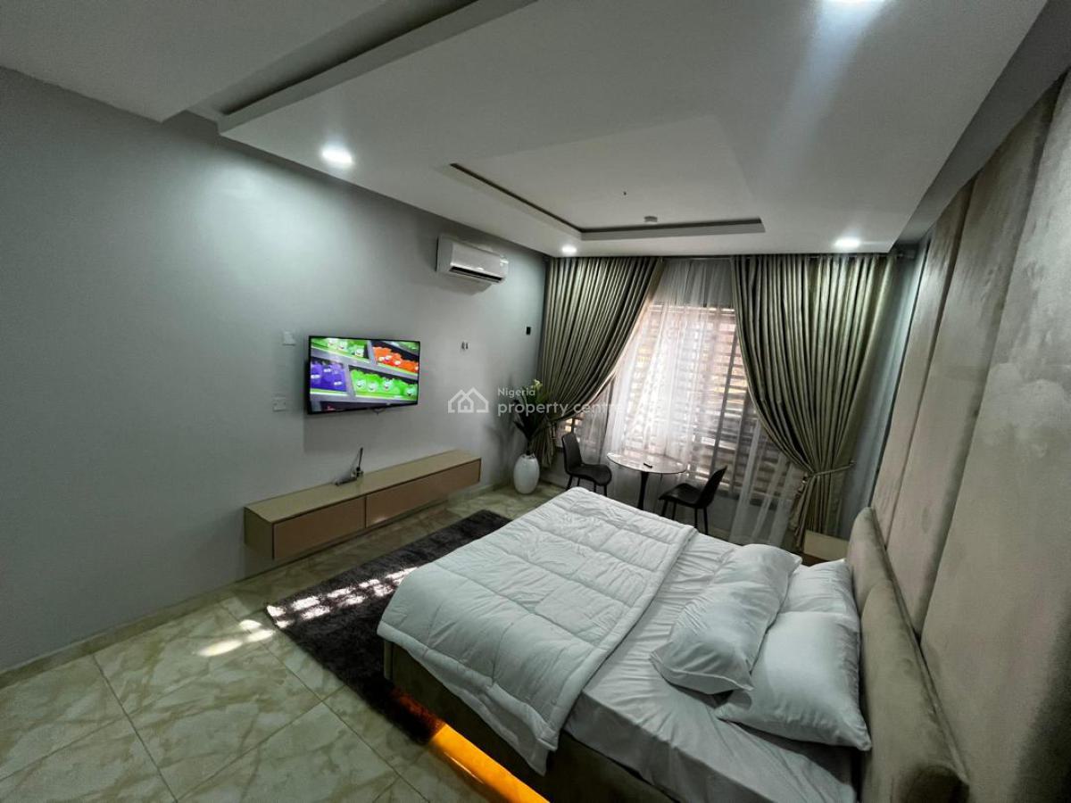 Luxurious 3 Bedroom Apartment, 734 Patricia Etteh Close, Wuye, Abuja, Flat / Apartment Short Let