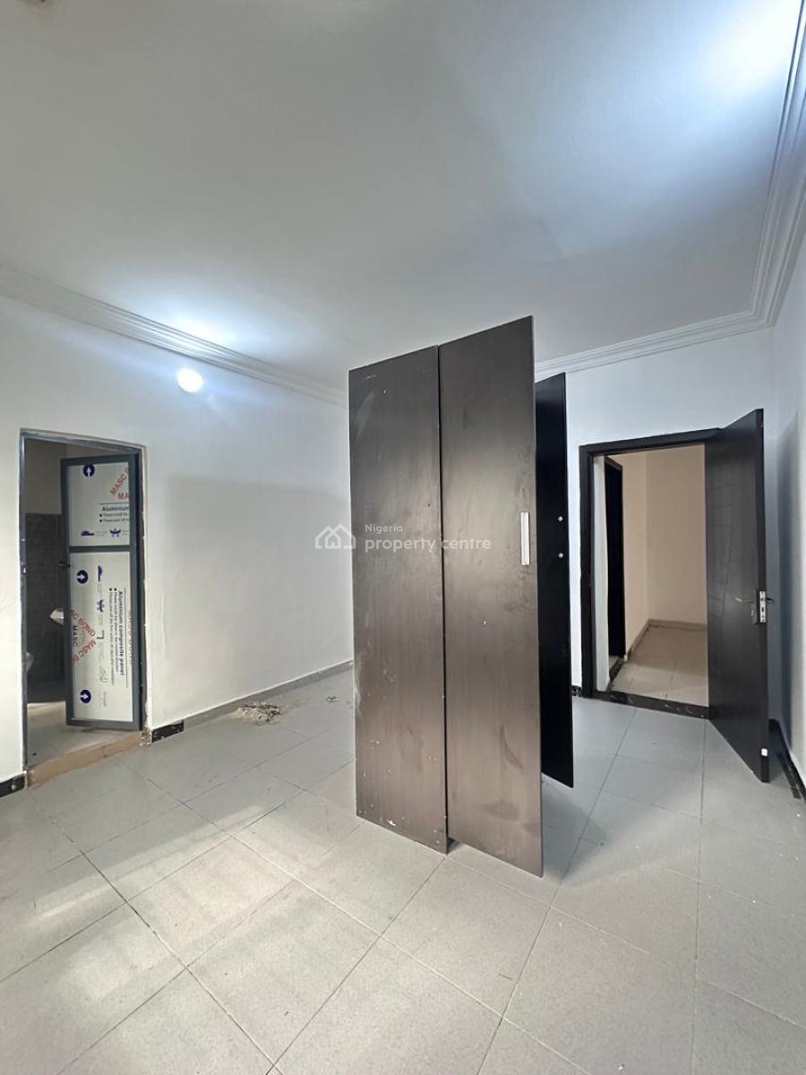 Neat a Lovely 3 Bedroom Apartment in a Serene Location, By Salem, Ikate, Lekki, Lagos, Flat / Apartment for Rent