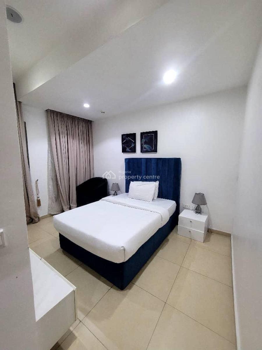 4 Bedroom Apartment, Available for Immediate Bookings., Bourdilon Road, Ikoyi, Lagos, House Short Let