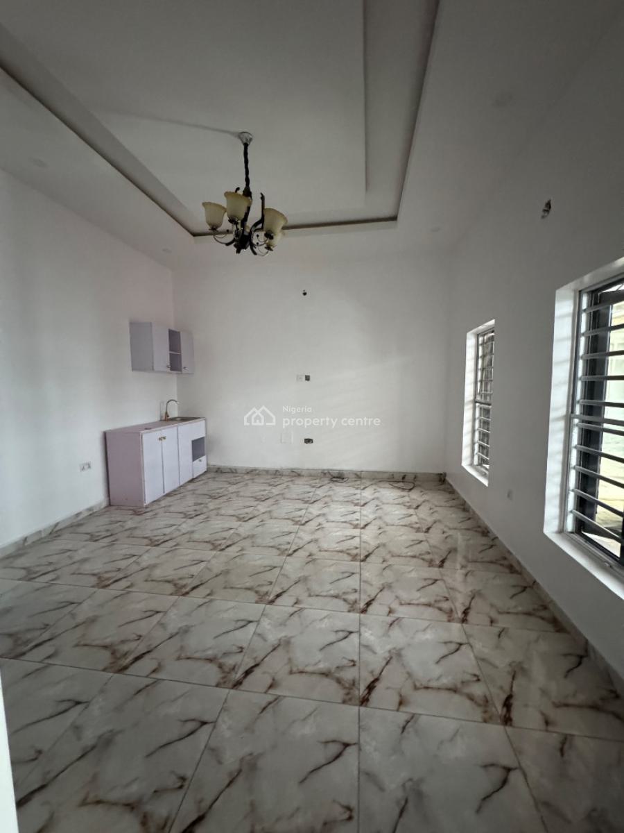 Luxurious Nice Room and  Parlor Bedroom Apartment Very Spacious, Orchid Road, Lekki, Lagos, Mini Flat (room and Parlour) for Rent