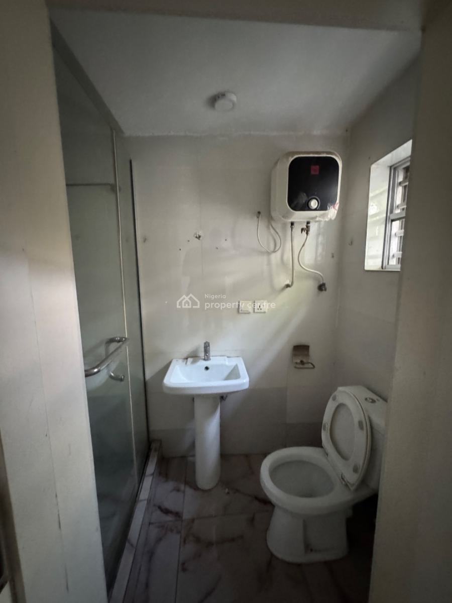 Luxurious Nice Room and  Parlor Bedroom Apartment Very Spacious, Orchid Road, Lekki, Lagos, Mini Flat (room and Parlour) for Rent