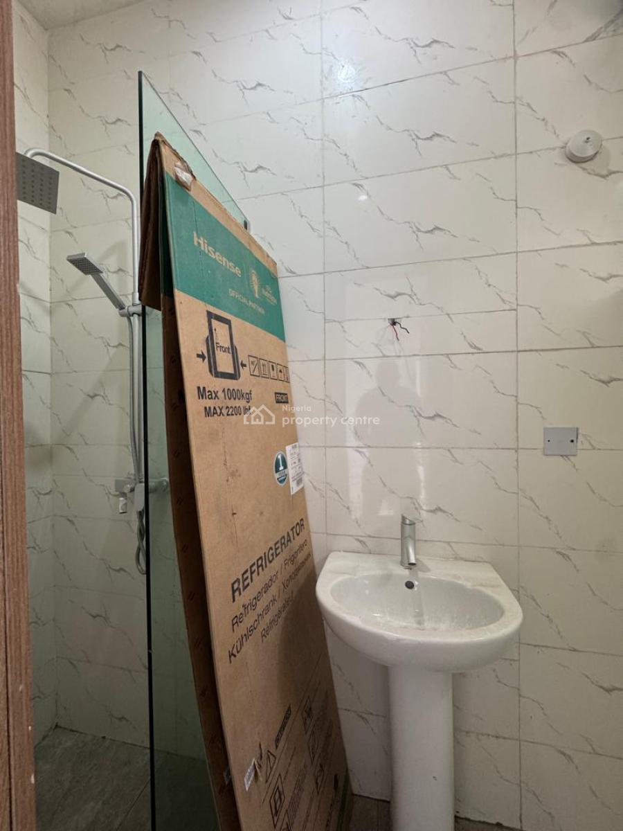 Spacious 2 Bedroom Apartment, Salem, Lekki, Lagos, Flat / Apartment for Rent