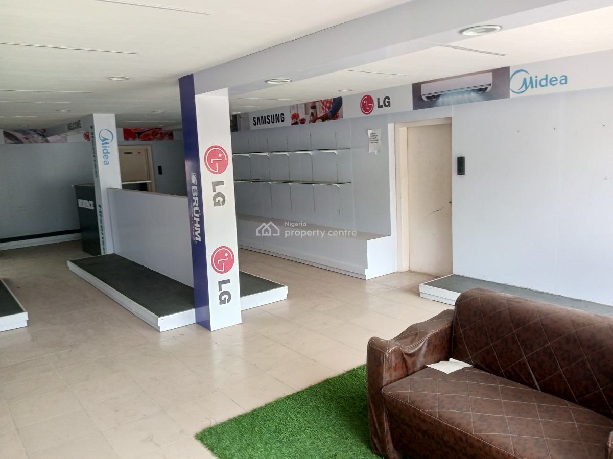 200sqm Show Room/office, Awolowo Way By Computer Village, Ikeja, Lagos, Office Space for Rent