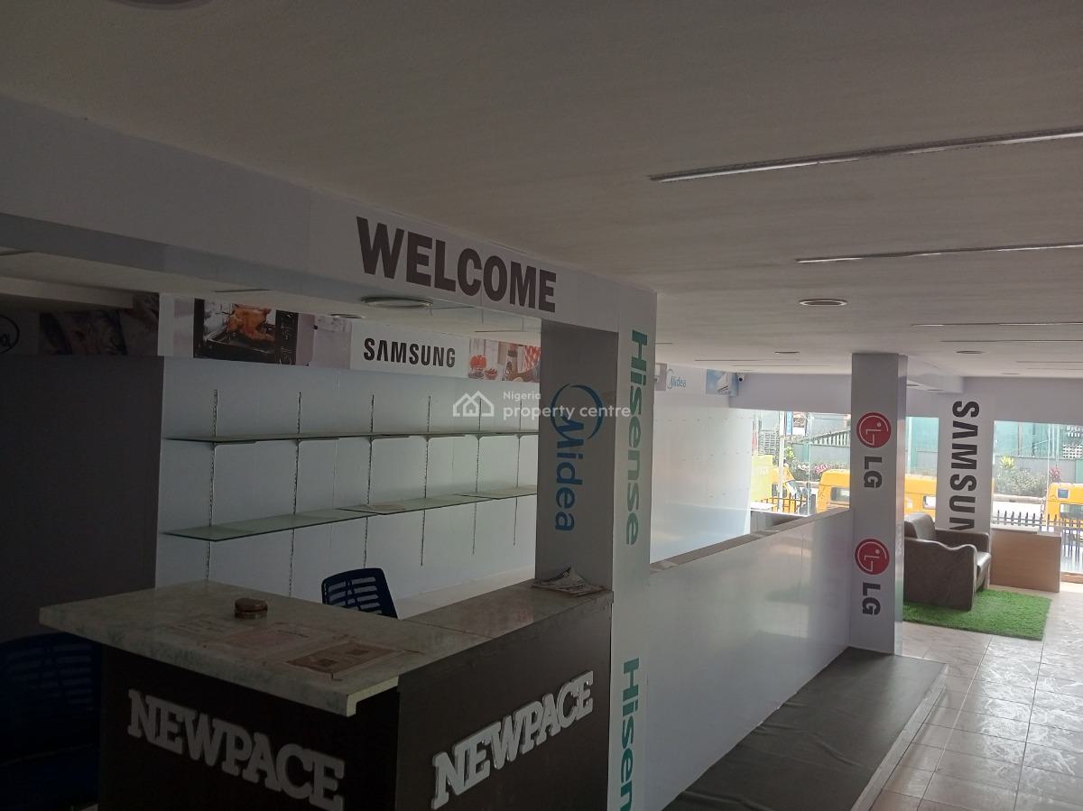200sqm Show Room/office, Awolowo Way By Computer Village, Ikeja, Lagos, Office Space for Rent